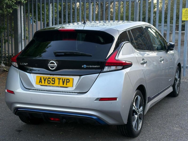 NISSAN LEAF
