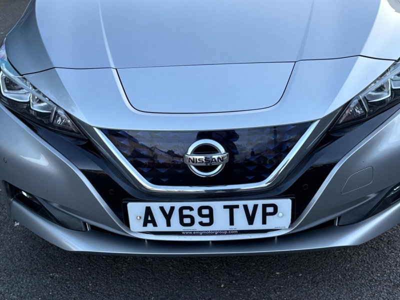 NISSAN LEAF
