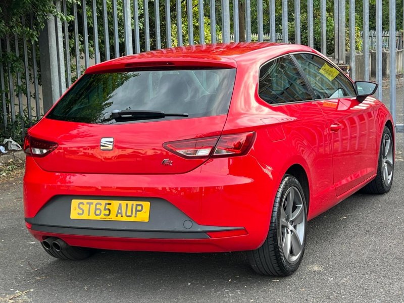 SEAT LEON
